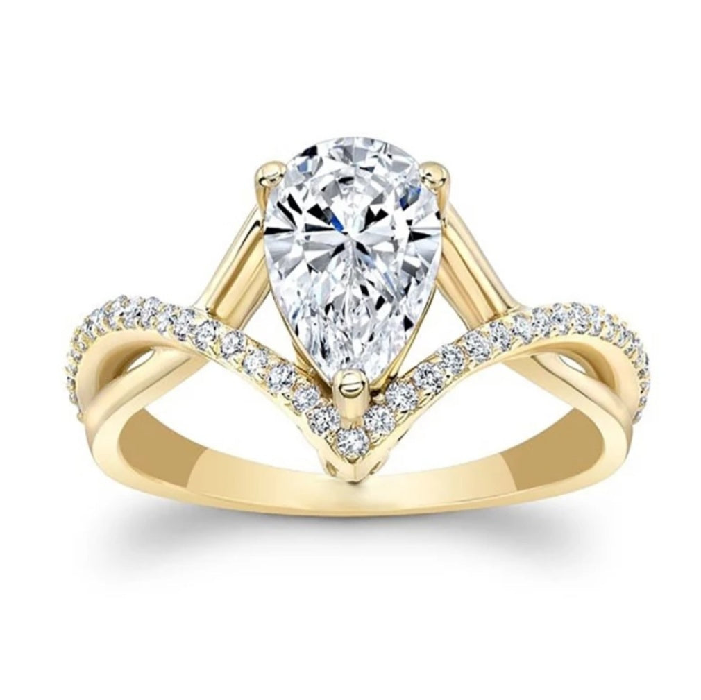 Elegant Gold Cubic Zirconia Waterdrop Ring