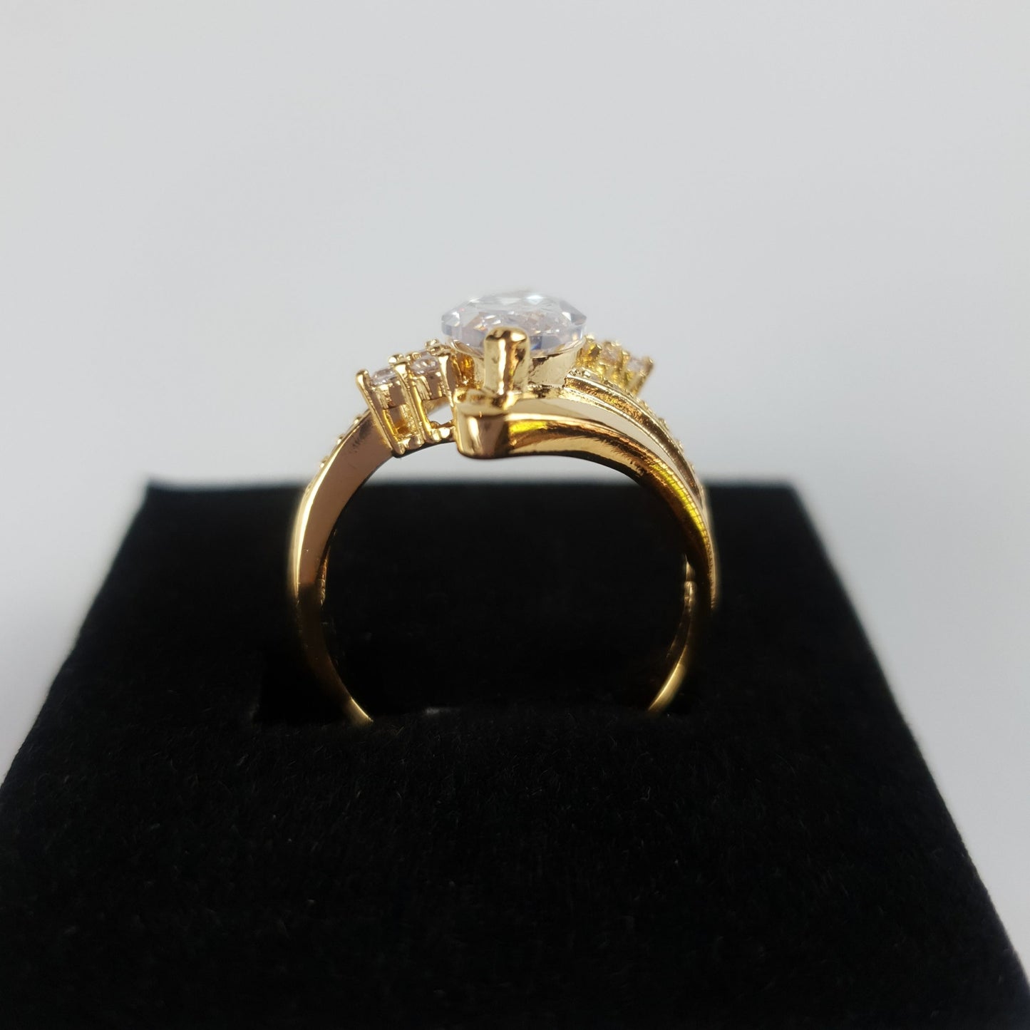 Luxury Gold Marquise Cubic Zirconia Ring