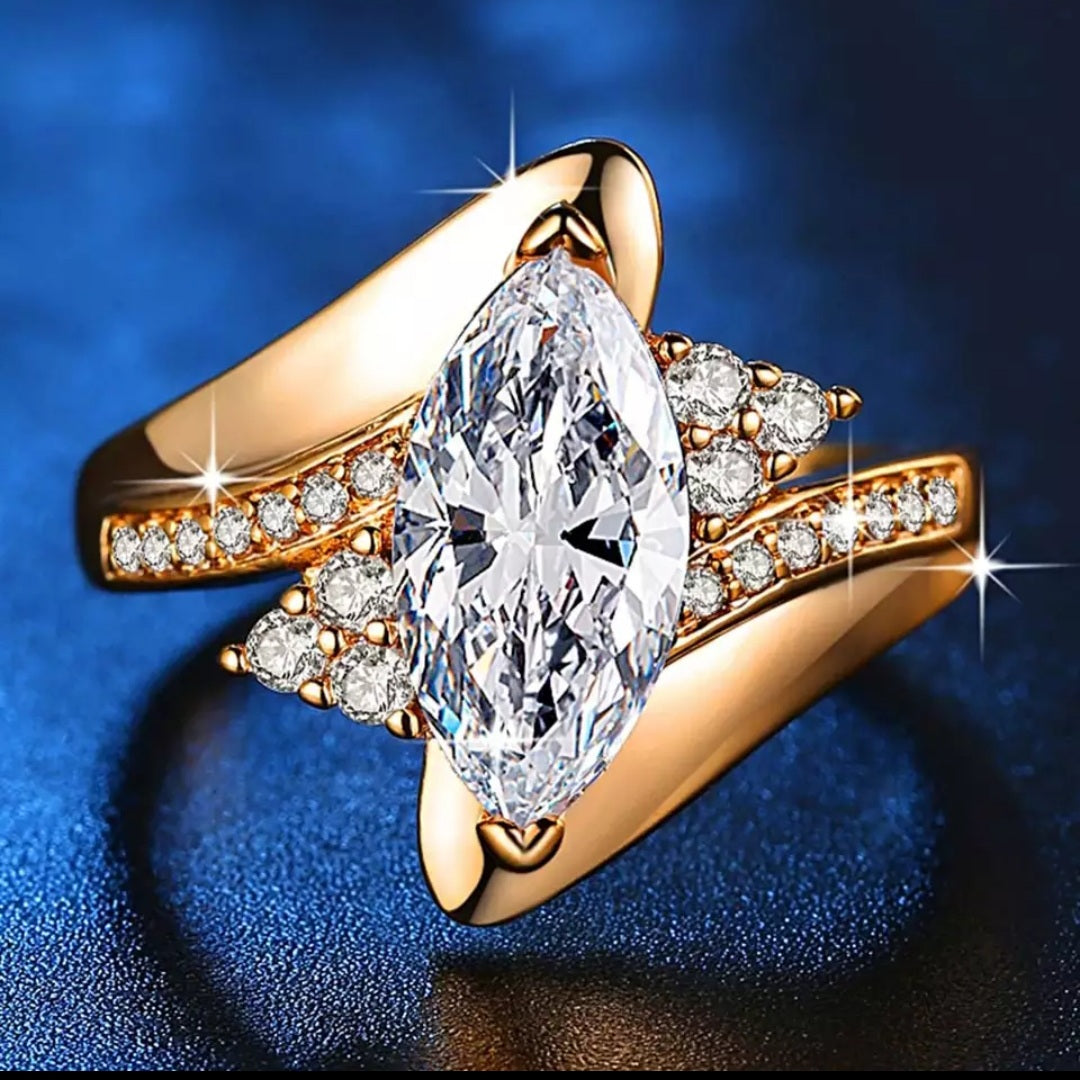 Luxury Gold Marquise Cubic Zirconia Ring