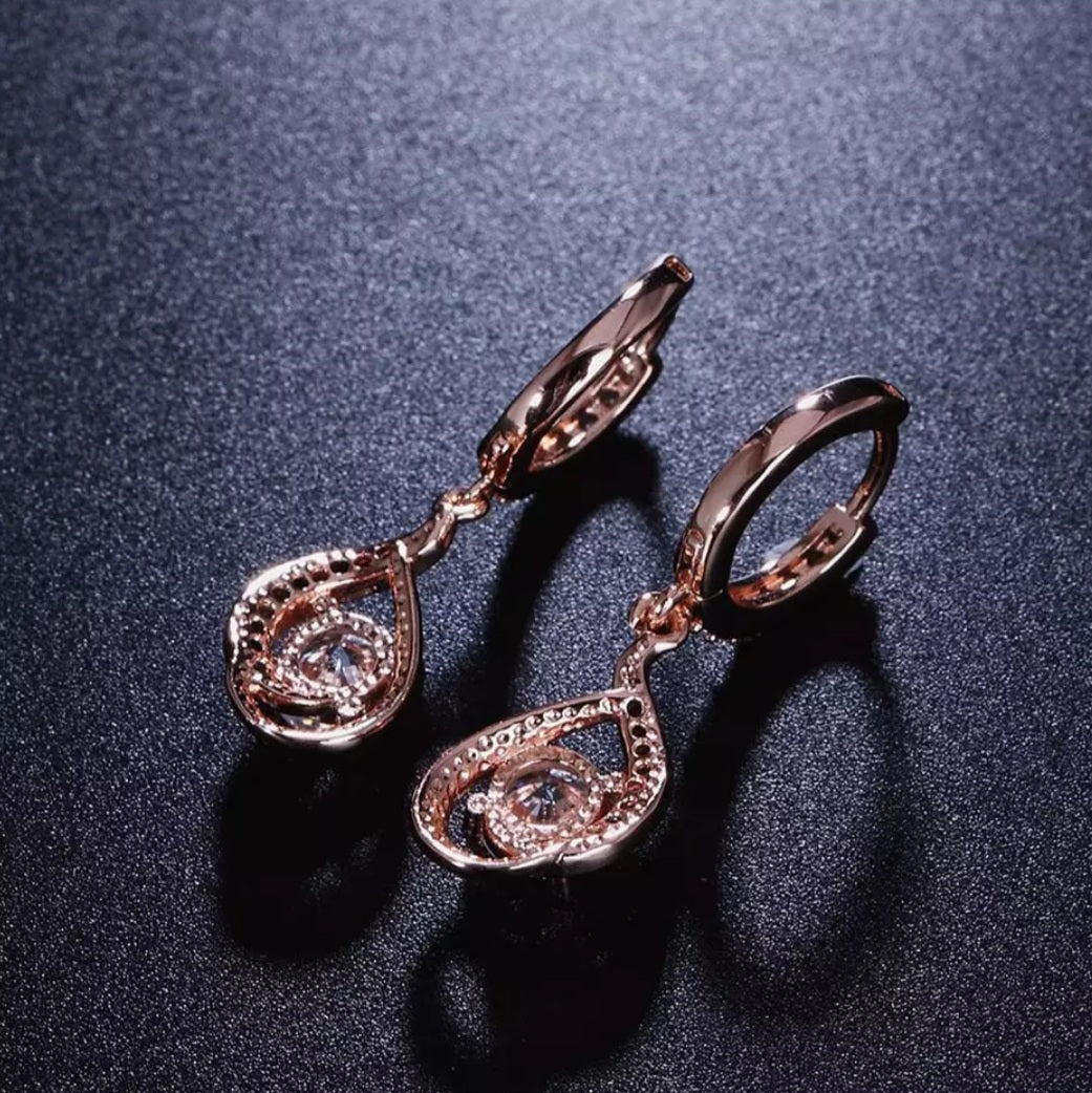 Elegant Cubic Zirconia Drop Earring