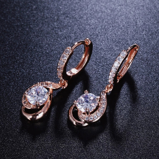 Elegant Cubic Zirconia Drop Earring