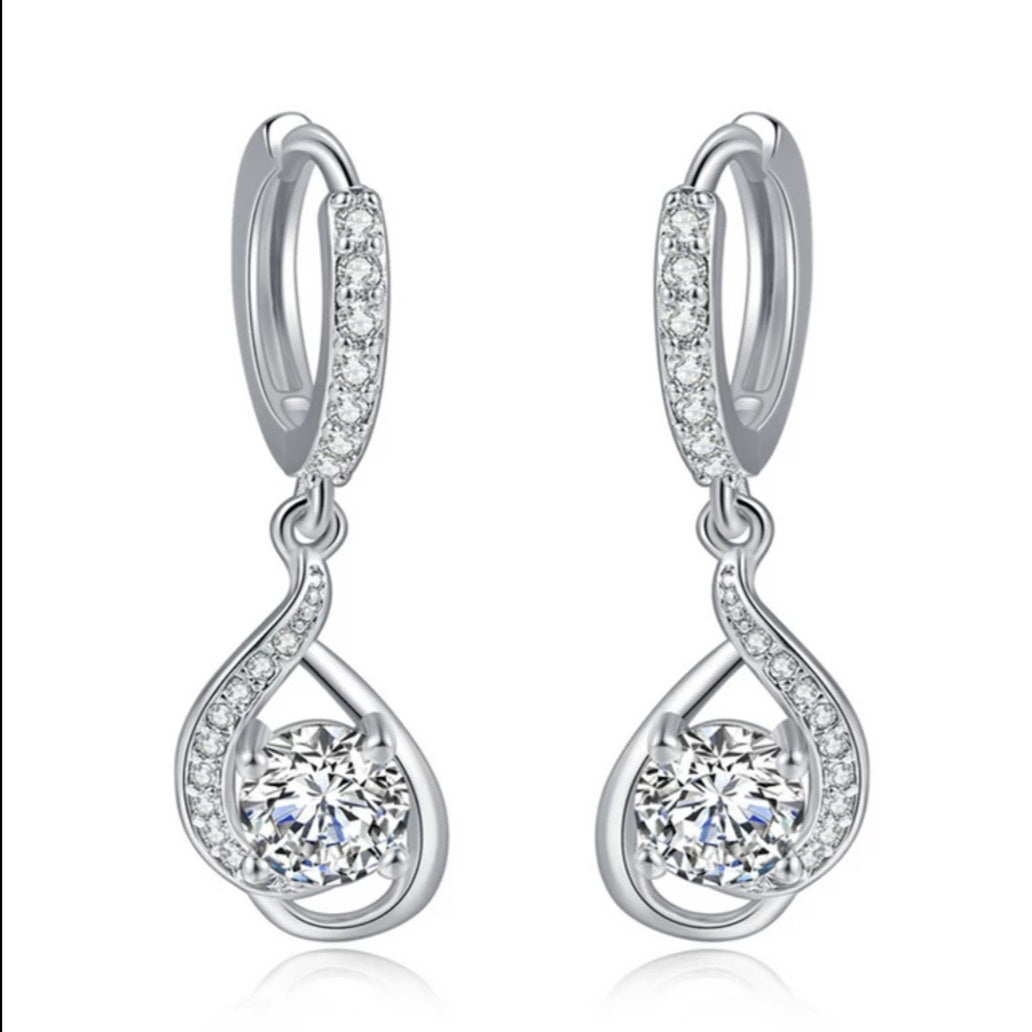 Elegant Cubic Zirconia Drop Earring