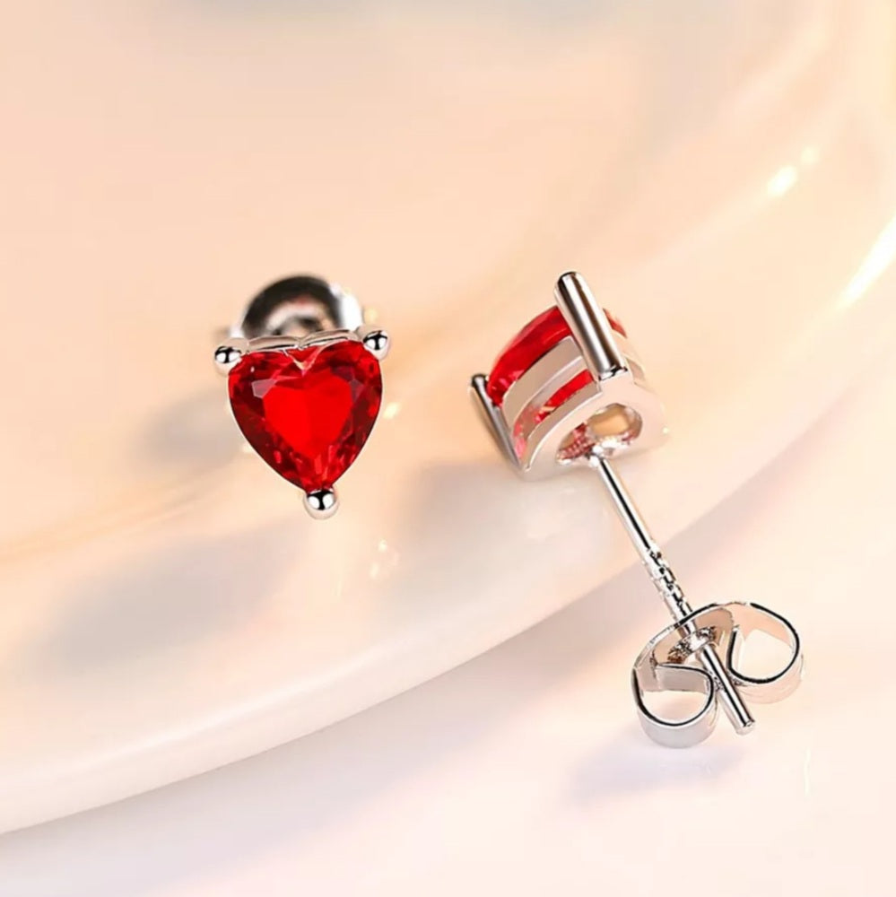 925 Sterling Silver Heart Shaped Zircon Stud Earrings