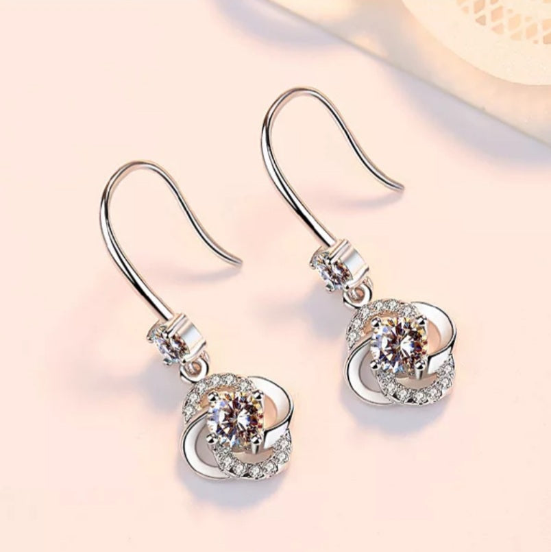 925 Sterling Silver Hollow Swirl Earrings