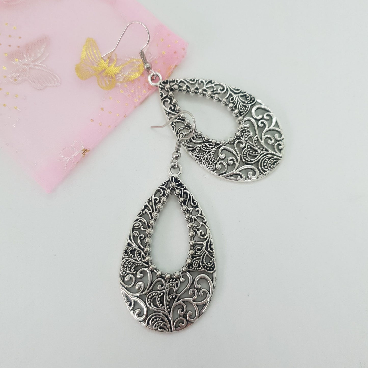 Vintage Water Drop Earrings