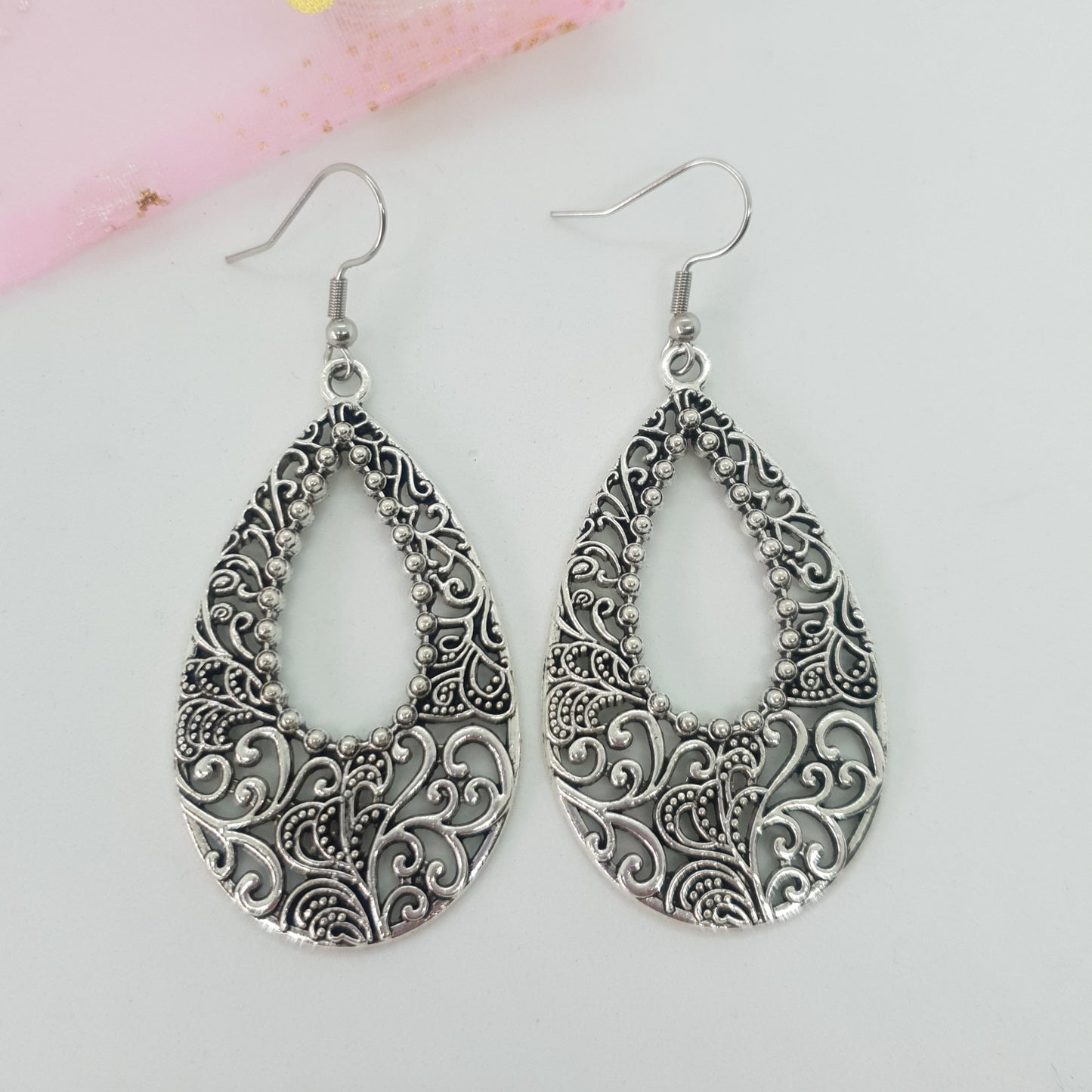 Vintage Water Drop Earrings