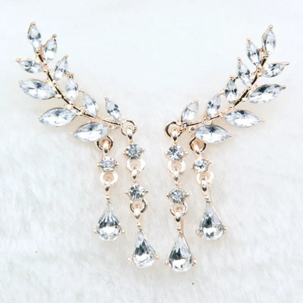 Shining Crystal Leaves Cubic Zircon Tassel Earrings