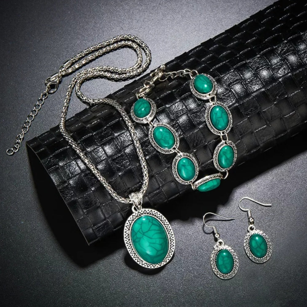 Vintage Tibetan Silver Green Stone Earrings Necklace Bracelet Set