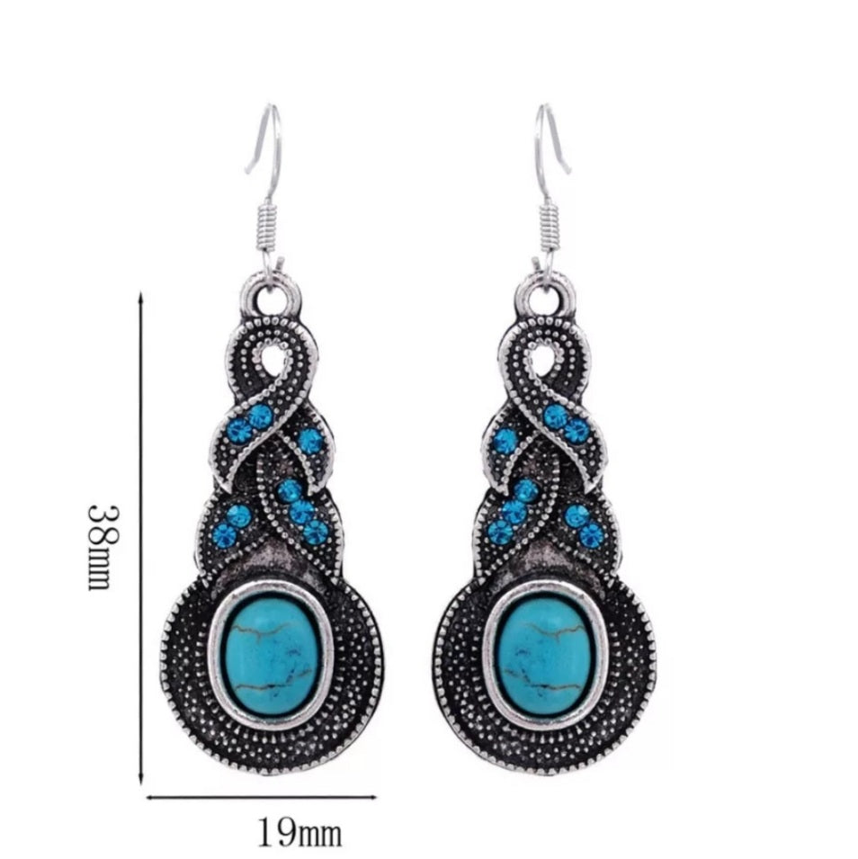 Tibetan Silver Turquoise Oval Stone Earring Necklace Set