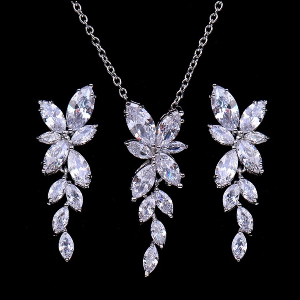 Luxury Sparkling Leaves Jewellery Set