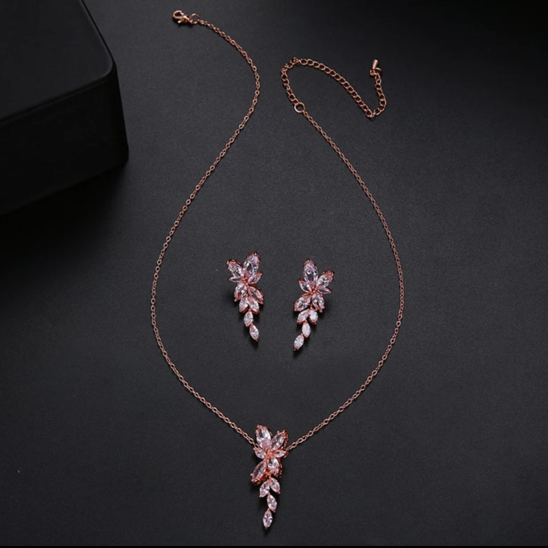 Luxury Sparkling Leaves Jewellery Set