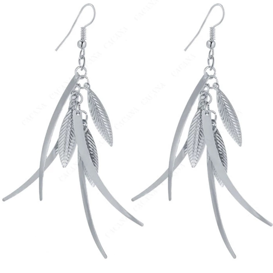 Loose Leaf Tassel Light Weight Earrings