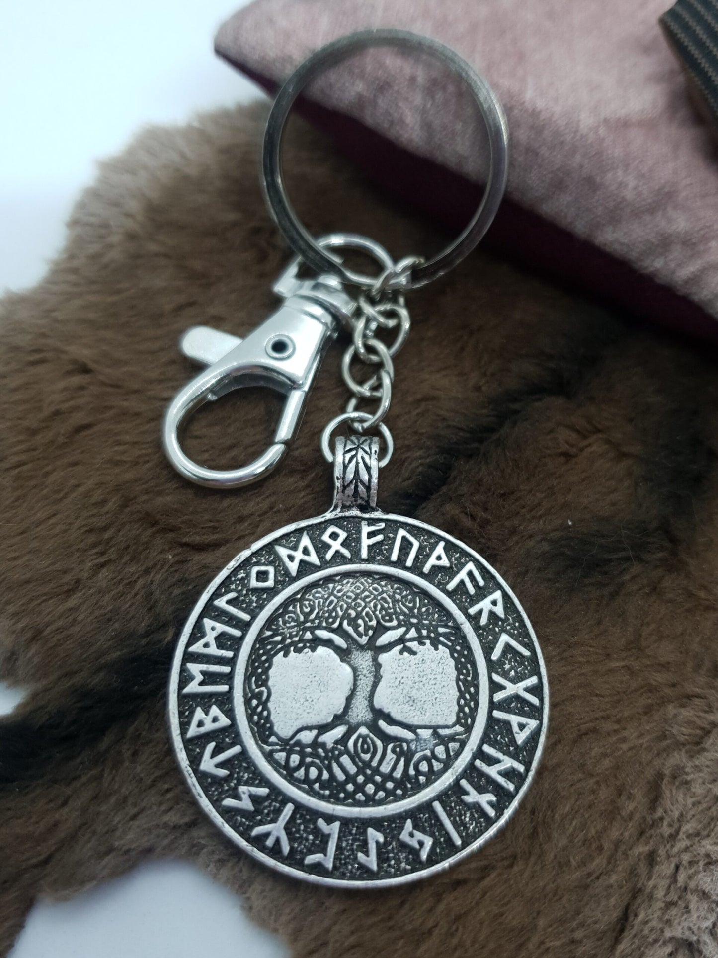 Norse Viking Yggdrasil Tree Of Life Keychain