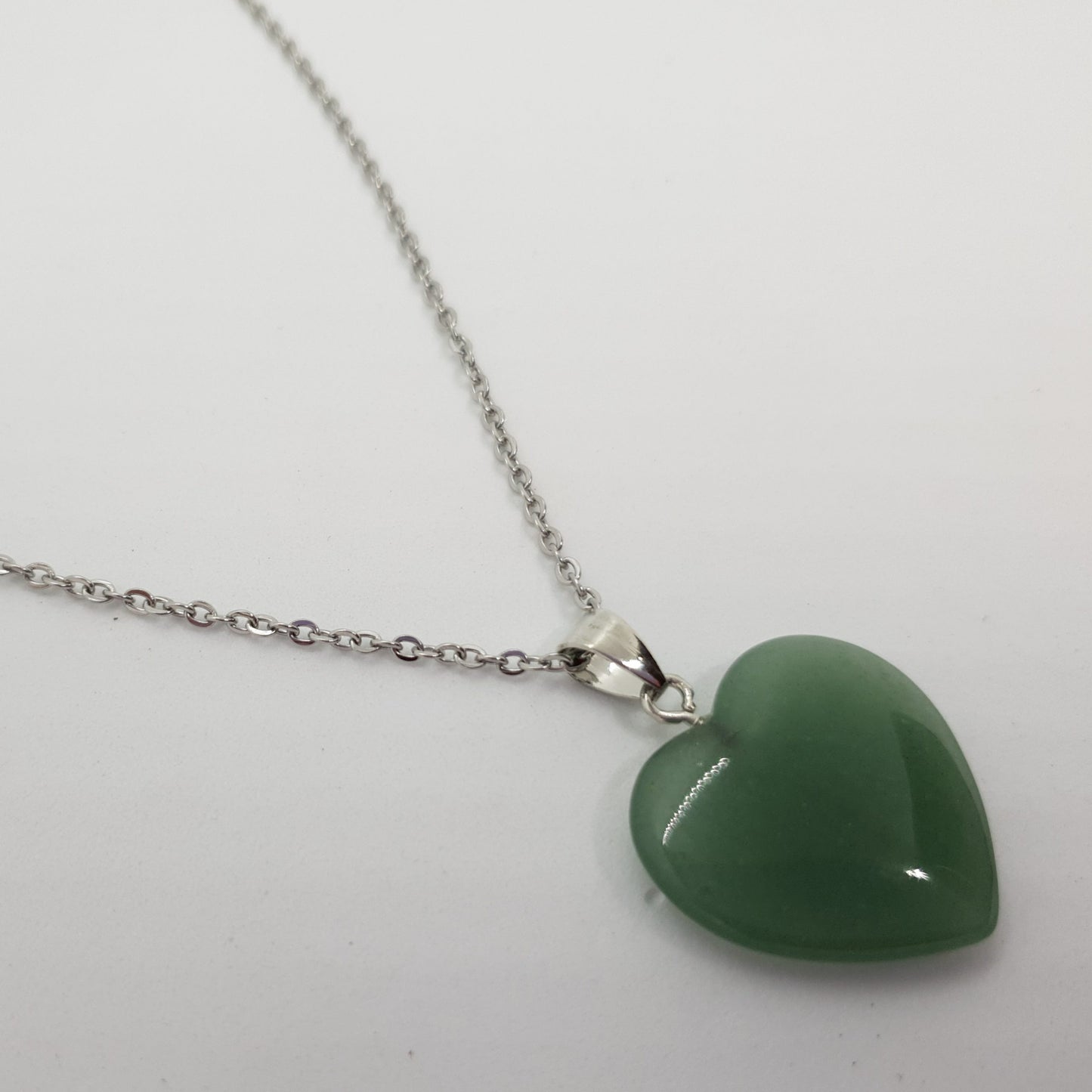 25mm Natural Heart Stone Pendant Necklace