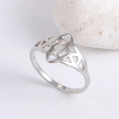 Vintage Celtic Knot Ring