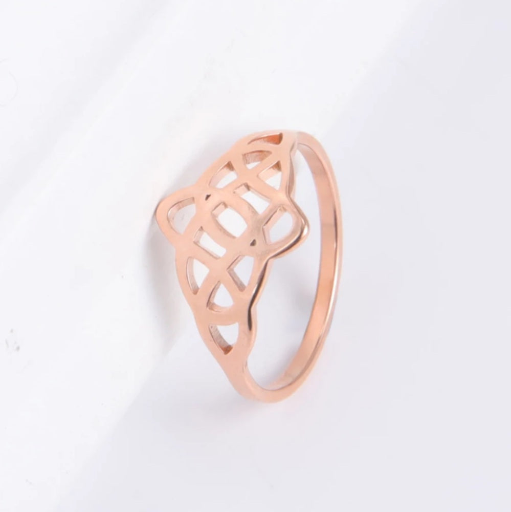 Vintage Celtic Knot Ring