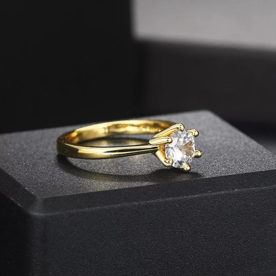 Shades Of Gold 1 Carat Cubic Zirconia Ring