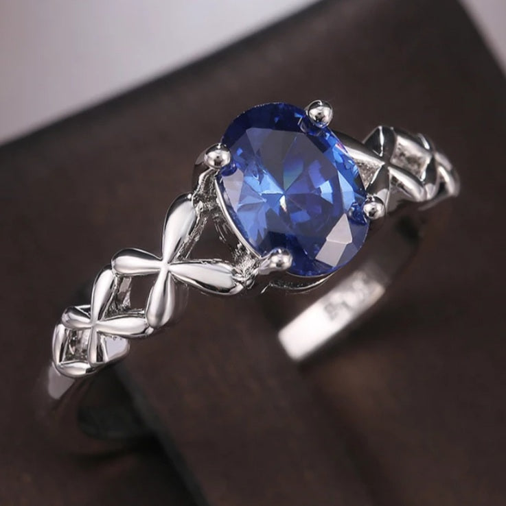 Silver Luxury Deep Blue Classic Cubic Zirconia Twist Ring